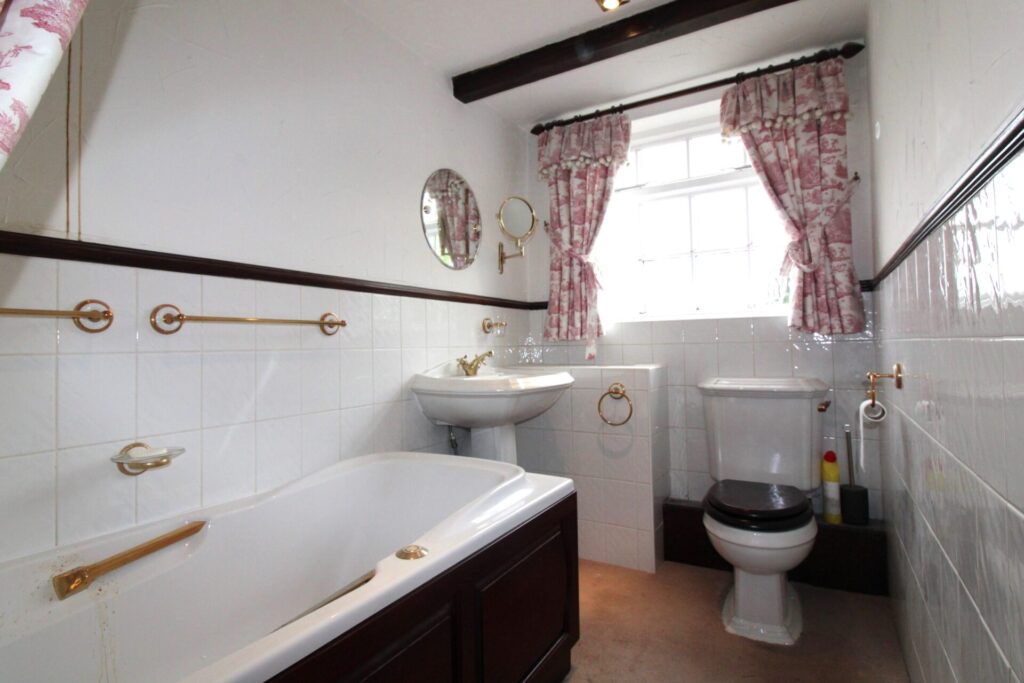 Image for 32 Daisy Bank Lane - Heald Green - cheshire - SK8 3UB