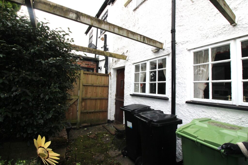 Image for 32 Daisy Bank Lane - Heald Green - cheshire - SK8 3UB