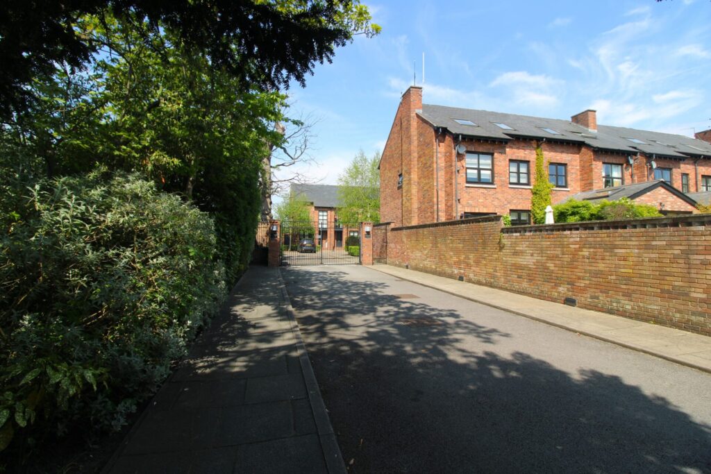 Image for 4, Waterford Place - Heald Green - cheshire - SK8