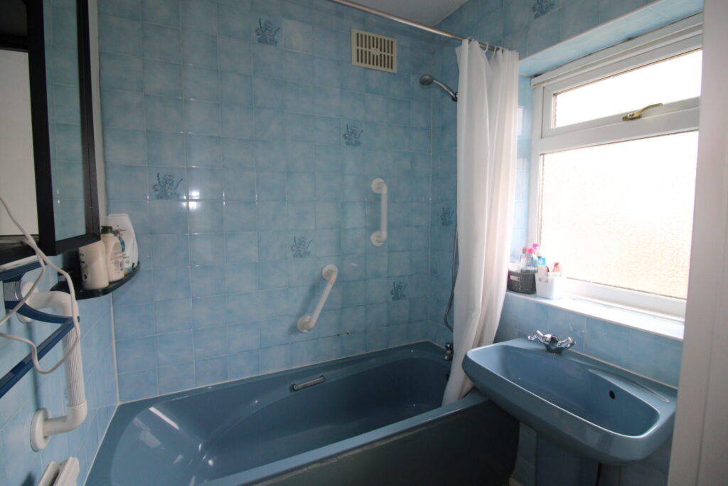 Image for 5 Hurstvale Avenue - Heald Green - Cheshire - SK8