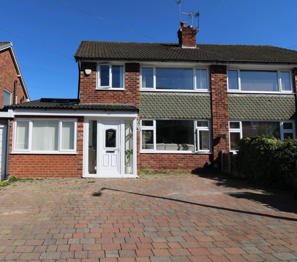 View full details for 50, Roundhey - Heald Green - cheshire - SK8