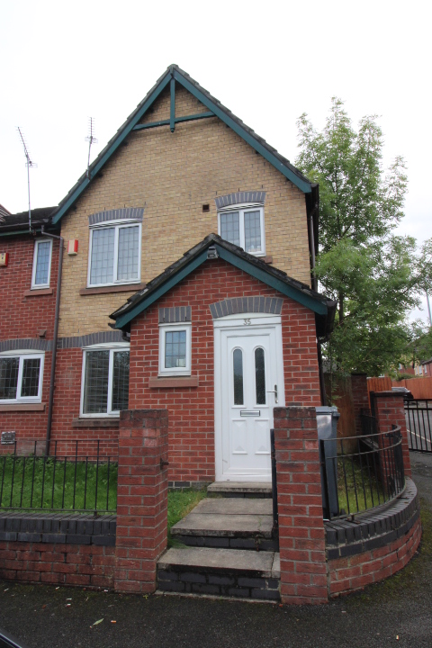 View full details for 35 Longhope Road - Wythenshawe - Greater Manchester - m22