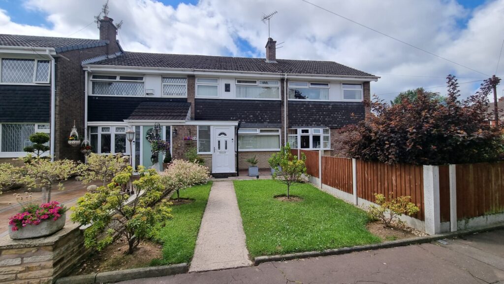 Wexford Walk - Peel Estate  - Greater Manchester - M22