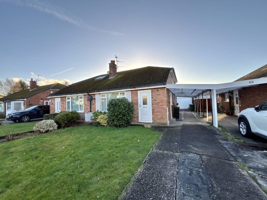 View full details for Birchdale Avenue - Heald Green - Cheshire - SK8