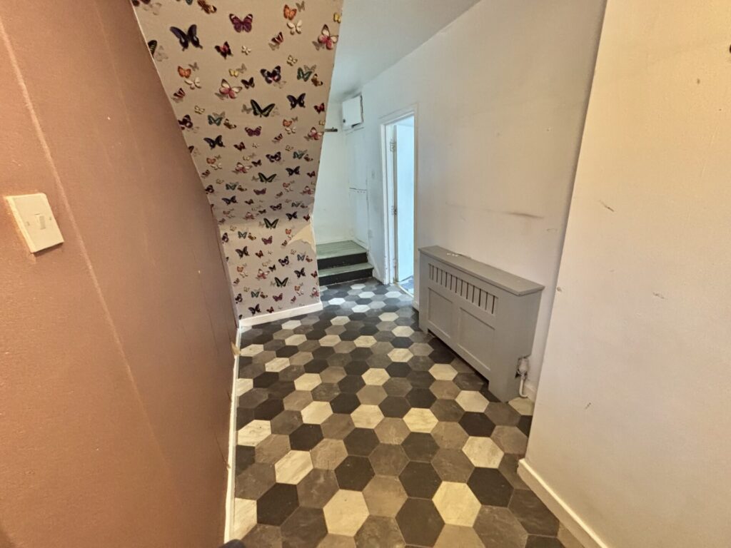 Image for 8 Knowe Avenue - Woodhouse Park - Manchester - M22 0FG