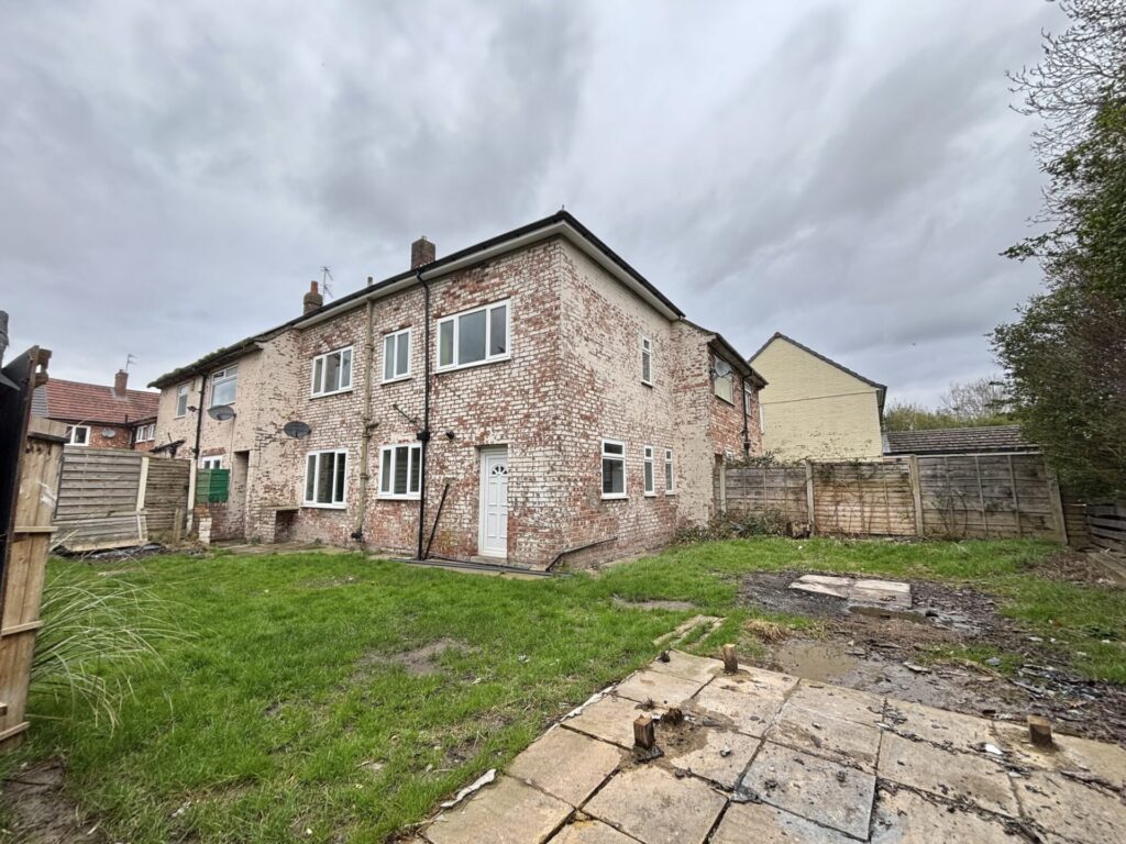 Image for 8 Knowe Avenue - Woodhouse Park - Manchester - M22 0FG